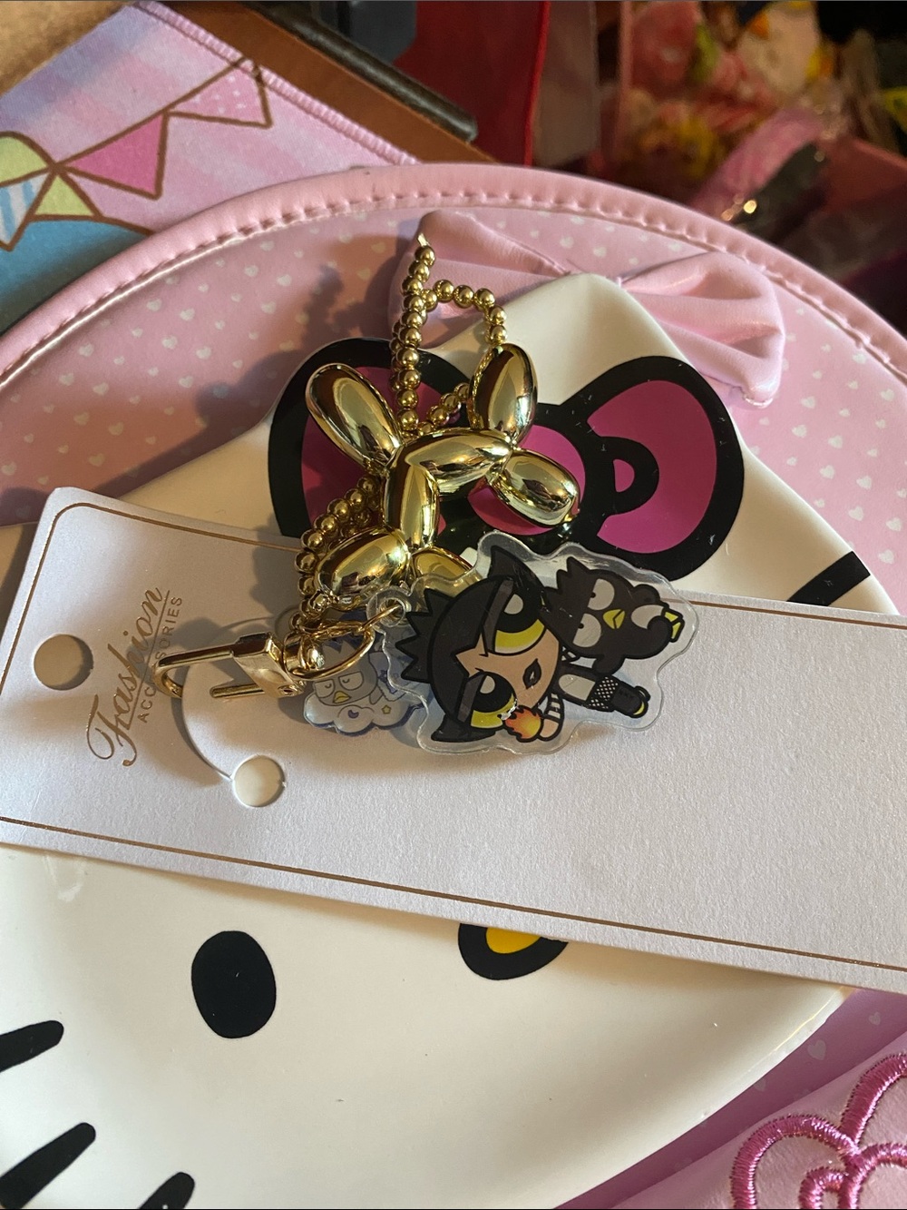 NWT Adorable Balloon doggy with Cute Character Keychain 🖤🖤